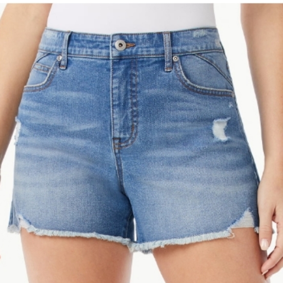 New Sofia Chi Hi-Rise Denim Shorts - Picture 4 of 8